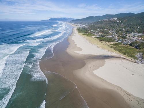 The Strand at Twin Rocks - image 12
