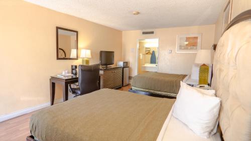 G T Hotels Inn & Suites Extended Stay