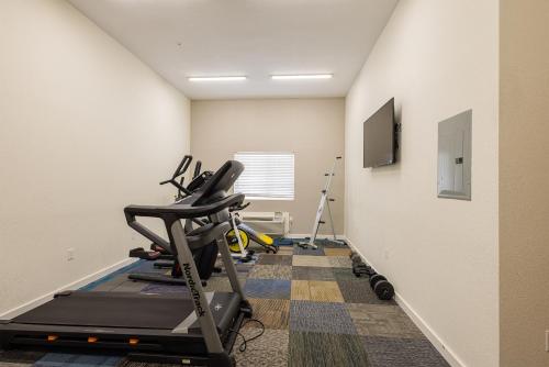 Coratel Inn & Suites by Jasper Inver Grove Heights - 피트니스 센터