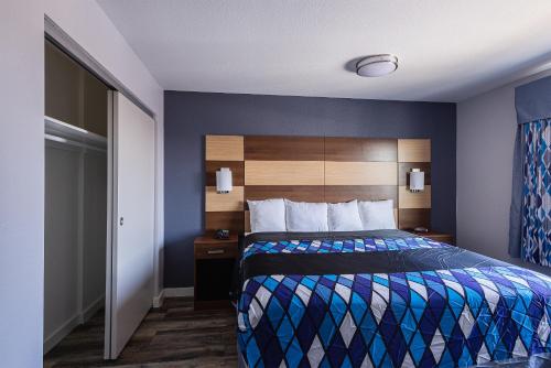 Coratel Inn & Suites by Jasper Inver Grove Heights