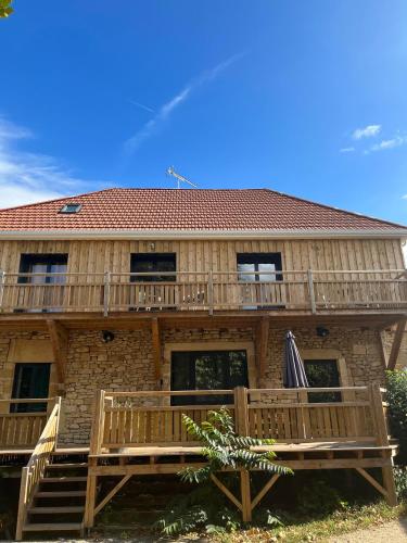Gîte Lomegaja 10 personnes proche Lascaux et Sarlat gîte à louer Le Castanet