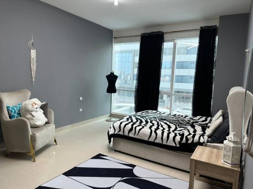 Luxurious 1 Bedroom Apartment in Red Residency Sport City Dubai, Дубай (фото 5)