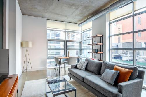 Logan Circle 2BR w WD Roof BBQ nr Metro WDC-229 – khách sạn tại Shaw