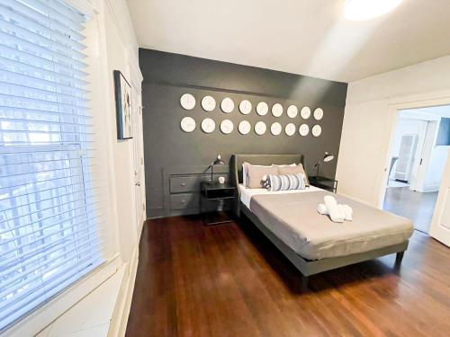 Cozy 2-bedroom home in Los Angeles, USA
