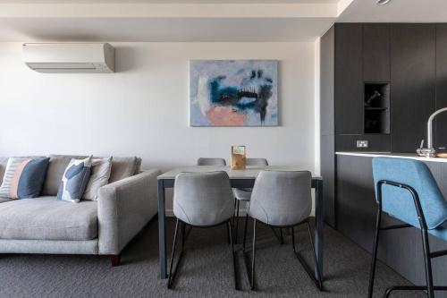 Létesítmények, Light-Filled, Stylish Living in Diverse Hawthorn in Hawthorn