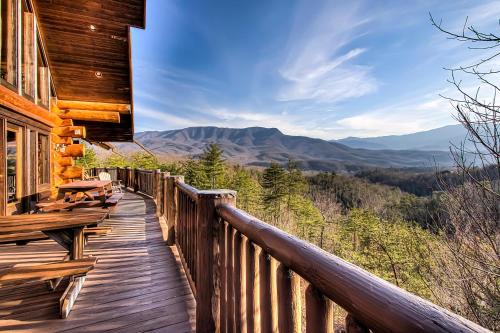 Cabin Fever Lodge #750 in Gatlinburg, USA