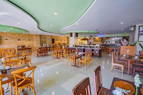 Restaurant, Hotel Grand Santhi near Rumah Sakit Sanglah