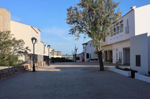 Apartamentos Es Caló - image 3