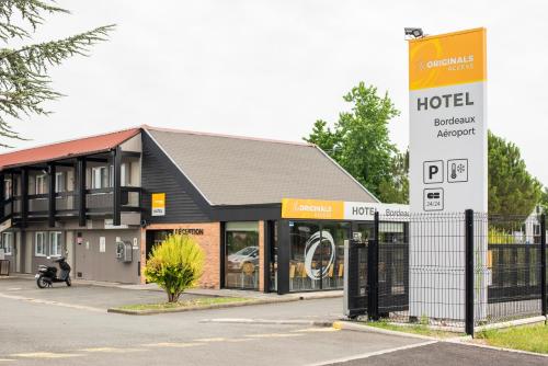 ทัศนียภาพภายนอกโรงแรม, ดิ ออริจินัล แอคเซส โฮเทล สนามบินบอร์โด (The Originals Access, Hôtel Bordeaux Aéroport) in เมริญัก