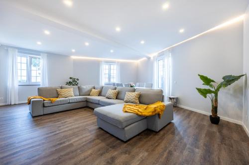 Angra Charming Suites by Seewest 4
