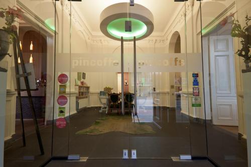 Suitehotel Pincoffs - image 2