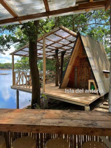 Isla Del Antoño in Lumban