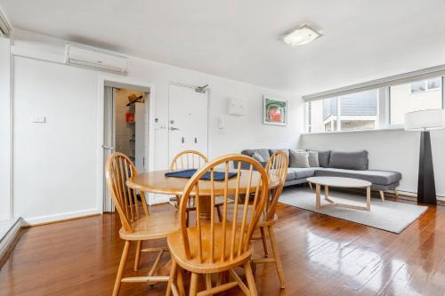 Létesítmények, Bright and Modern Space with a Balcony and Parking in Hawthorn
