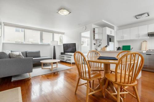 Bright and Modern Space with a Balcony and Parking