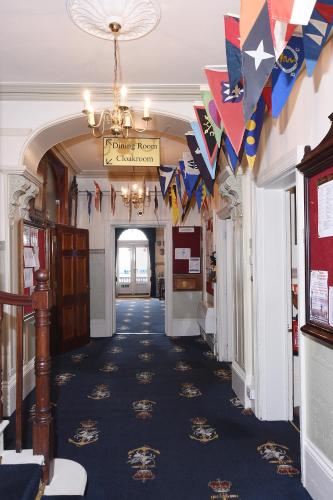 Royal Temple Yacht Club - image 10
