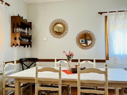 Létesítmények, El Porxo de Can Baixeres PB-00318 in Montseny