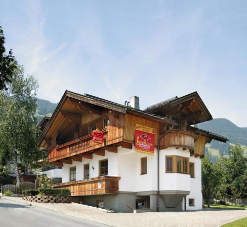 Landhaus Kostenzer mit Sauna Fügen