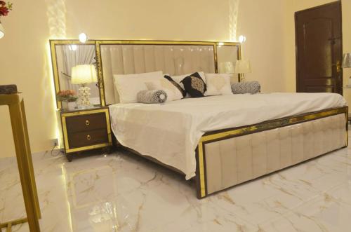 Charming Home banglow - image 5