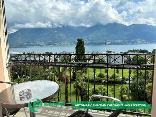 Balcony/terrace, E-Rooms Minusio in Locarno