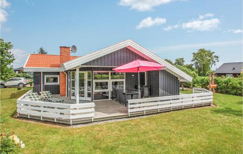  Amazing Home In Brkop With 3 Bedrooms, Sauna And Wifi, Pension in Brejning