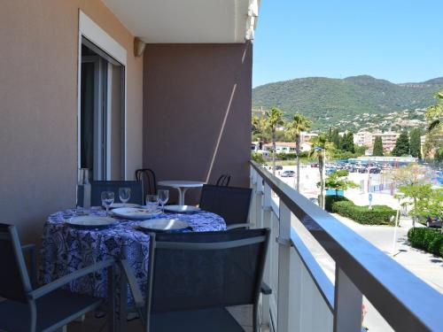 Appartement PMR 2 pièces, clim, garage, proche plages et commerces - FR-1-226B-36 - Location saisonnière - Cavalaire-sur-Mer
