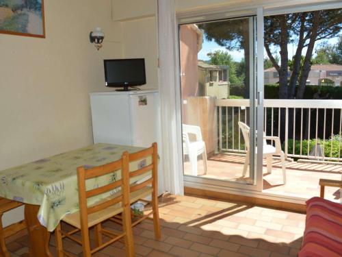 Charmant T2 Mezzanine avec Piscine a Port Cogolin – 6 Couchages, Parking Privatif, Proche Plages - F in Cogolin