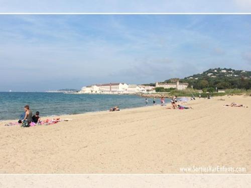 Charmant T2 Mezzanine avec Piscine a Port Cogolin – 6 Couchages, Parking Privatif, Proche Plages - F in Cogolin