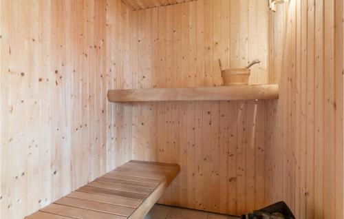 Beautiful Home In Ebeltoft With Sauna