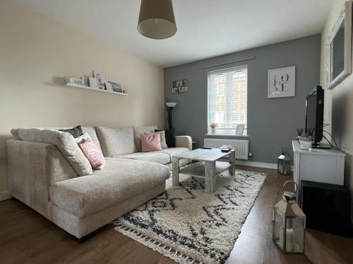 Home Away from Home: Cozy Two Bedroom Apartment - Banbury