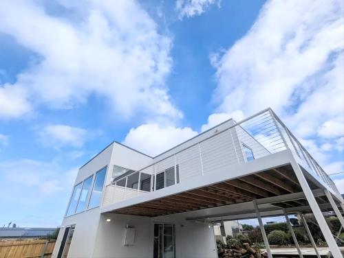 A szálláshely kívülről, Beach Getaway - Blessington Villa in Sandford