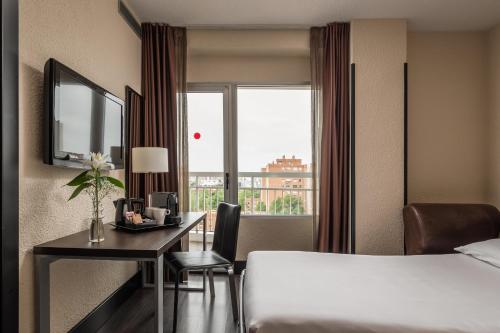 Hotel Medium Valencia - image 10