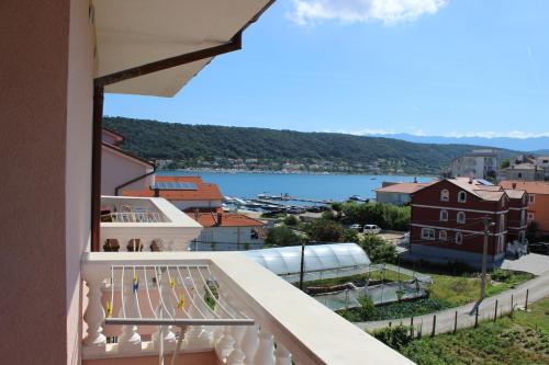  Villa Anggela in Supetarska Draga