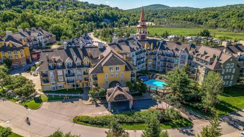 Tour des Voyageurs - Hotel - Mont Tremblant