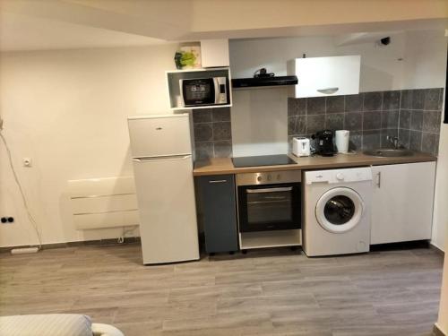 Зручності, Cosy Studio proche de Paris et des aéroport d'Orly et Charle de Degaules (Cosy Studio proche de Paris et des aeroport d'Orly et Charle de Degaules) in Антоні