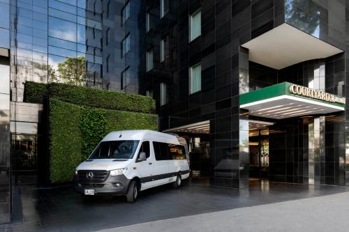 493547601 Courtyard by Marriott Bogota Airport