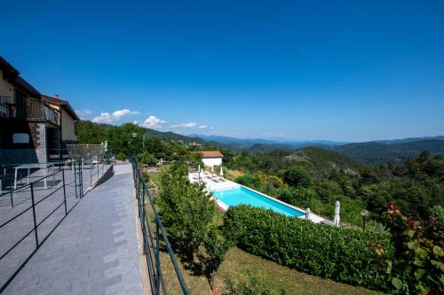 Surrounding environment, Residence The Cherry House - Appartamenti con piscina in Carro (La Spezia)