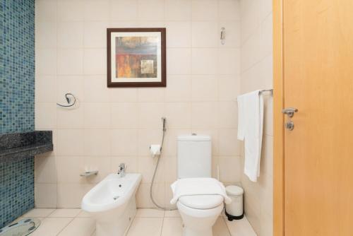 Welcoming 1 Bedroom Palm Jumeirah with sea View - image 3