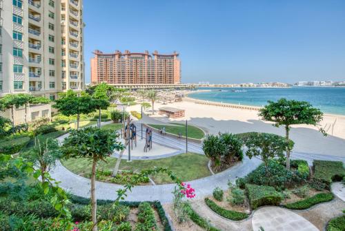 Welcoming 1 Bedroom Palm Jumeirah with sea View, Dubai (Foto 6)