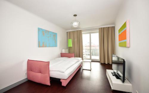 Superior Apartment with Balcony image 1