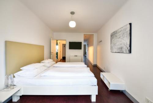 Superior Apartment with Balcony image 7
