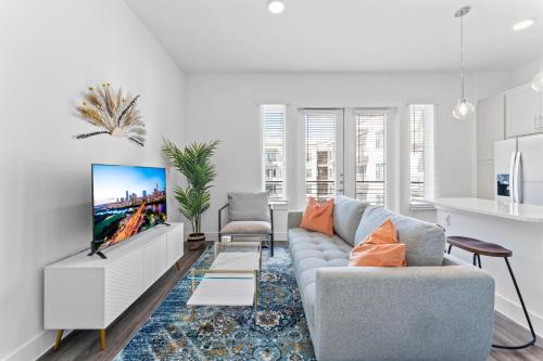 Chic & Lux 1BR Apartment Suites on Train Line to DT & Domain