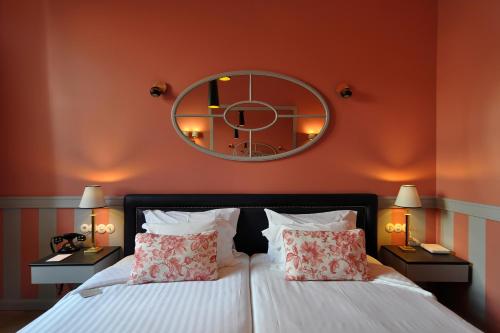 Classic Room image 3