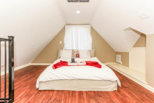 Superior Apartment image 7