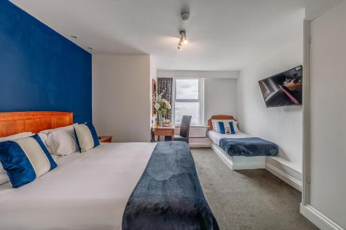 Muthu Westcliff Hotel (Near London Southend Airport) - image 2