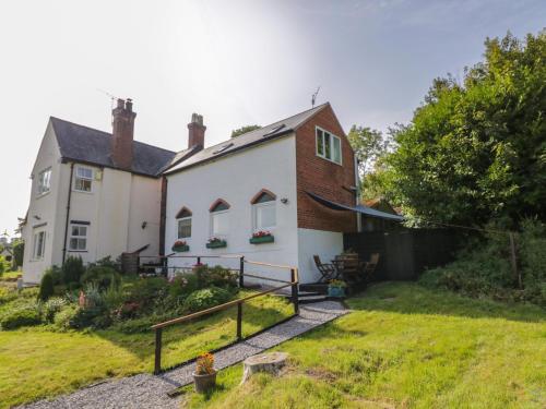 3 Oaks Lodge, Shrewsbury