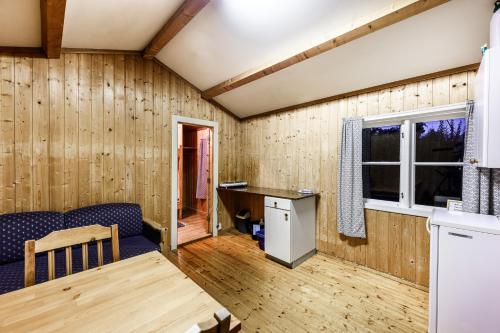 Korsbakken Camping, Isfjorden - 2023 Reviews, Pictures & Deals