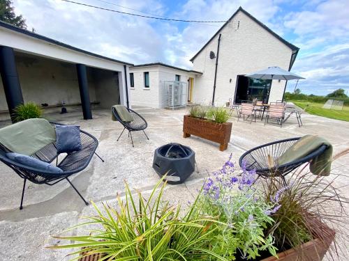 Dillon School House - Luxury in the countryside in Strokestown