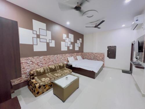 ALOK RESIDENCY