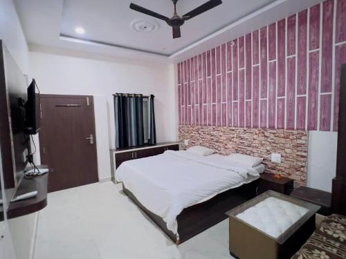 ALOK RESIDENCY