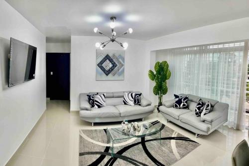 Hermoso conjunto residencial con piscina Hermoso conjunto residencial con piscina